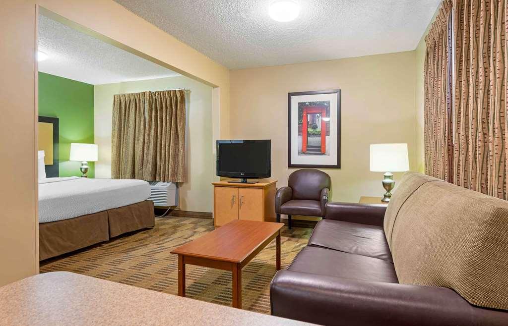 Extended Stay America Suites - Chicago - Lombard - Yorktown Center Værelse billede