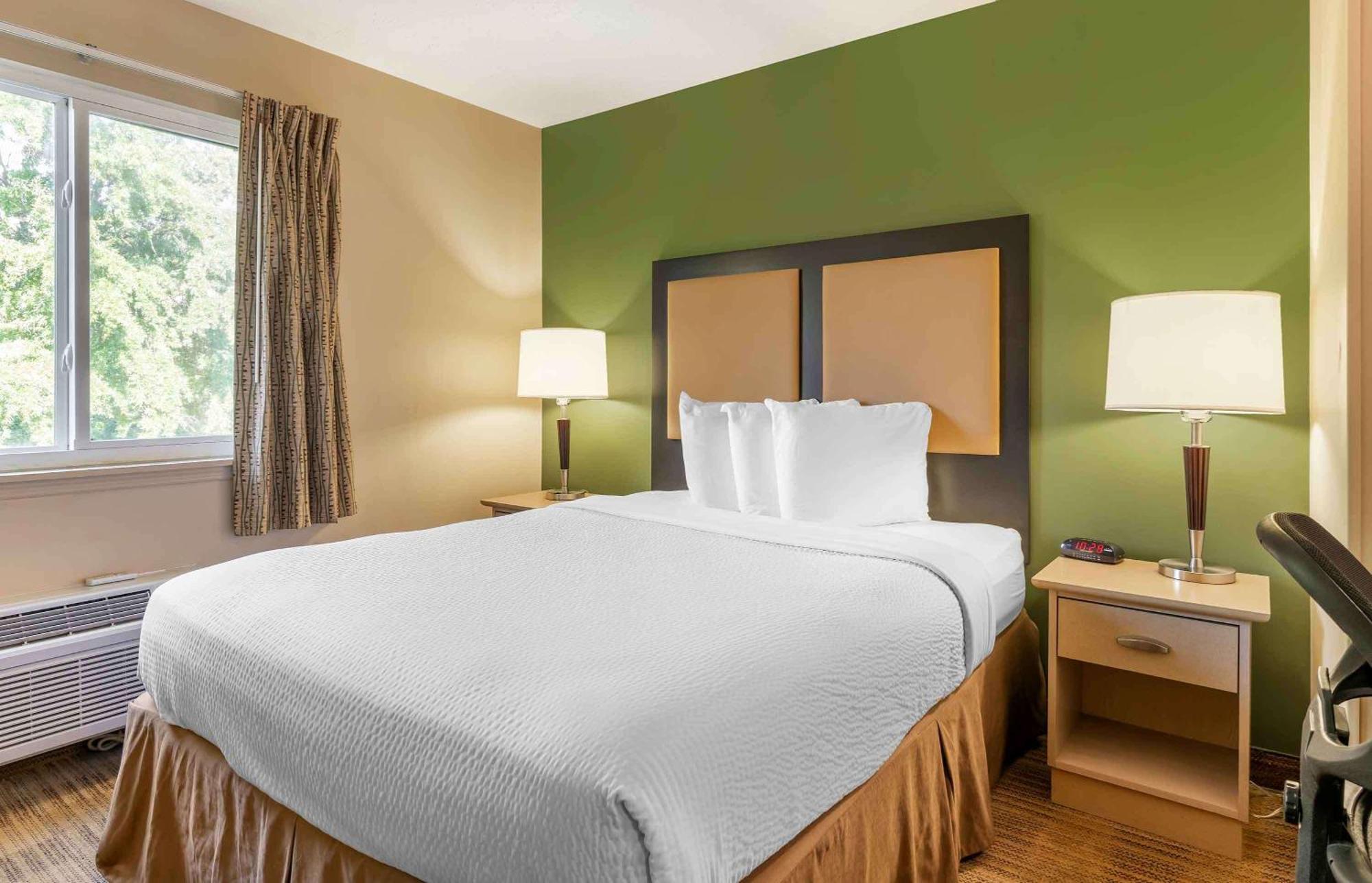 Extended Stay America Suites - Chicago - Lombard - Yorktown Center Eksteriør billede