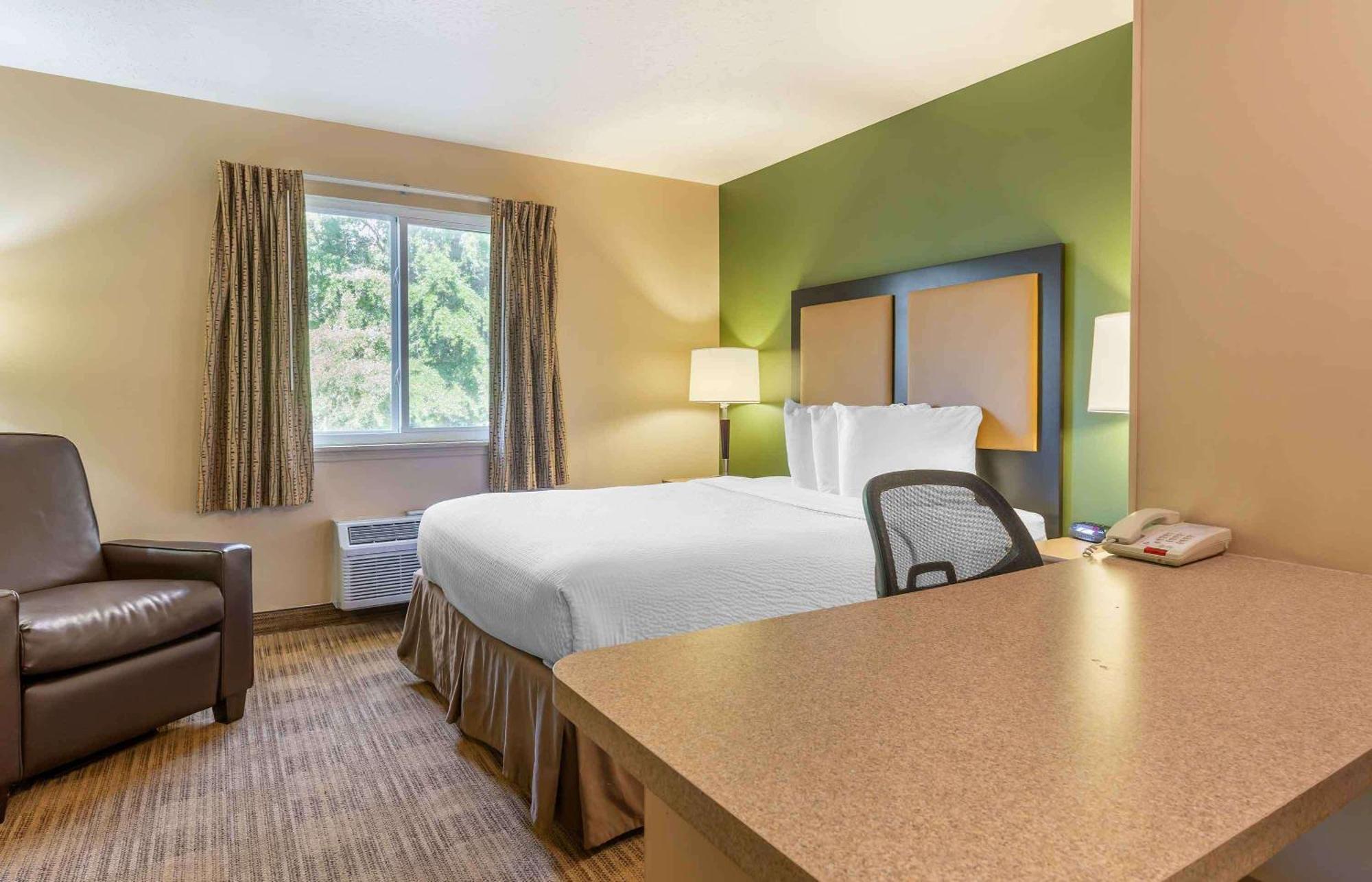 Extended Stay America Suites - Chicago - Lombard - Yorktown Center Eksteriør billede