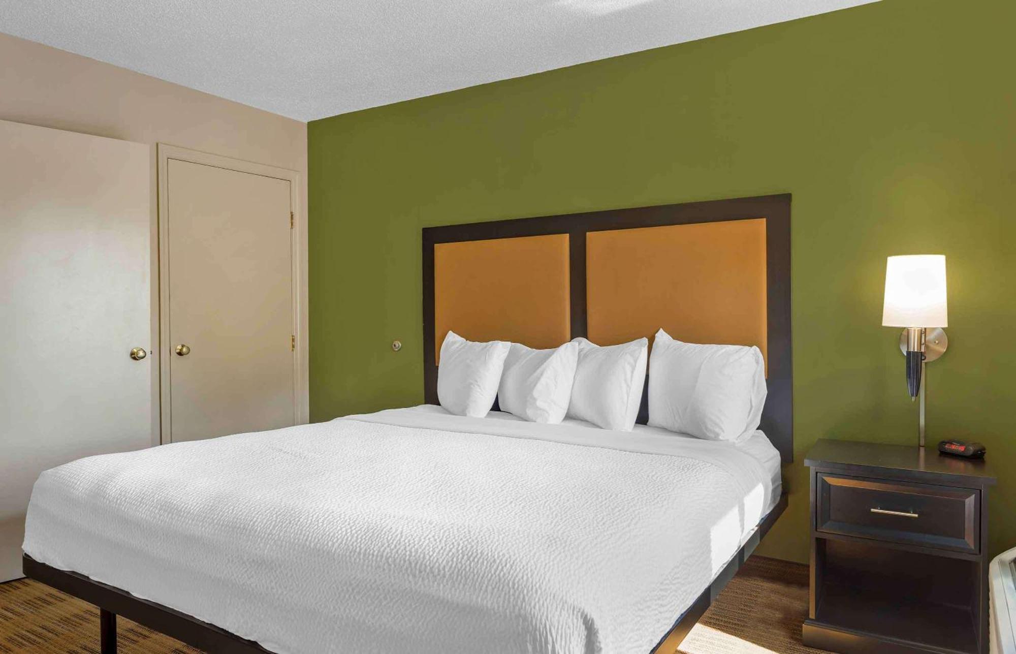 Extended Stay America Suites - Chicago - Lombard - Yorktown Center Eksteriør billede