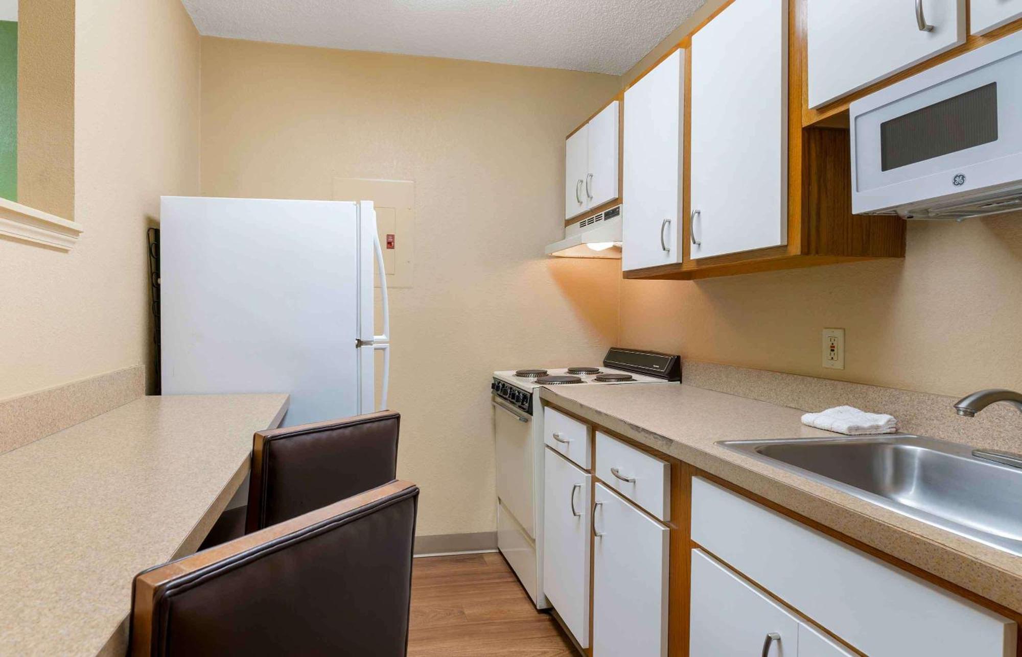 Extended Stay America Suites - Chicago - Lombard - Yorktown Center Eksteriør billede
