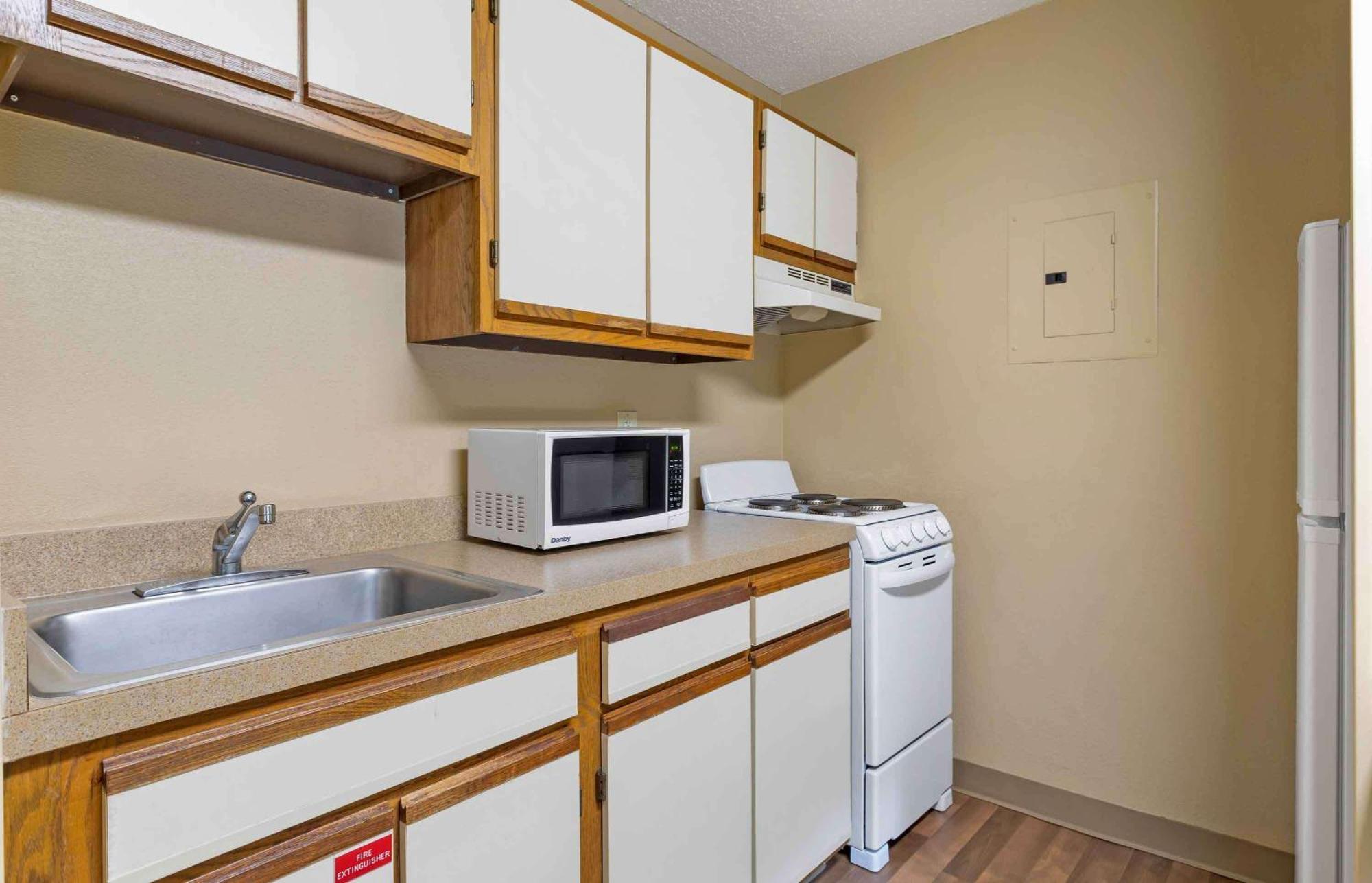 Extended Stay America Suites - Chicago - Lombard - Yorktown Center Eksteriør billede