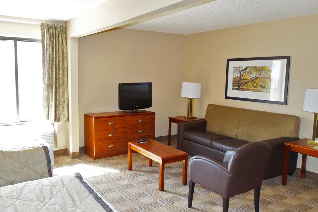 Extended Stay America Suites - Chicago - Lombard - Yorktown Center Eksteriør billede