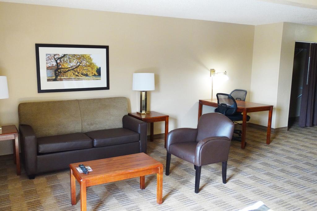 Extended Stay America Suites - Chicago - Lombard - Yorktown Center Eksteriør billede