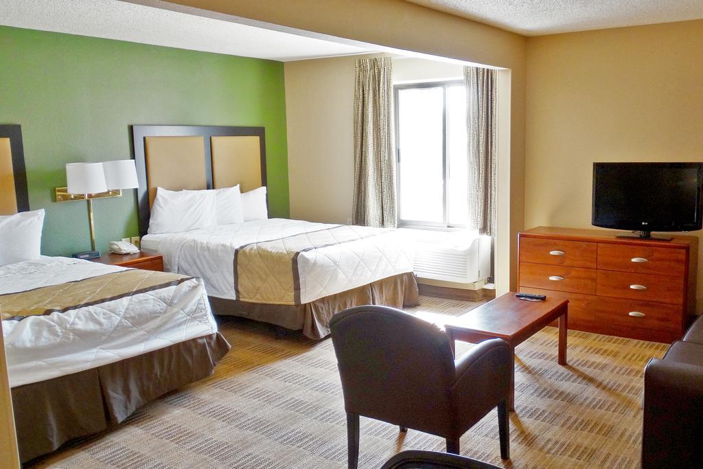 Extended Stay America Suites - Chicago - Lombard - Yorktown Center Eksteriør billede