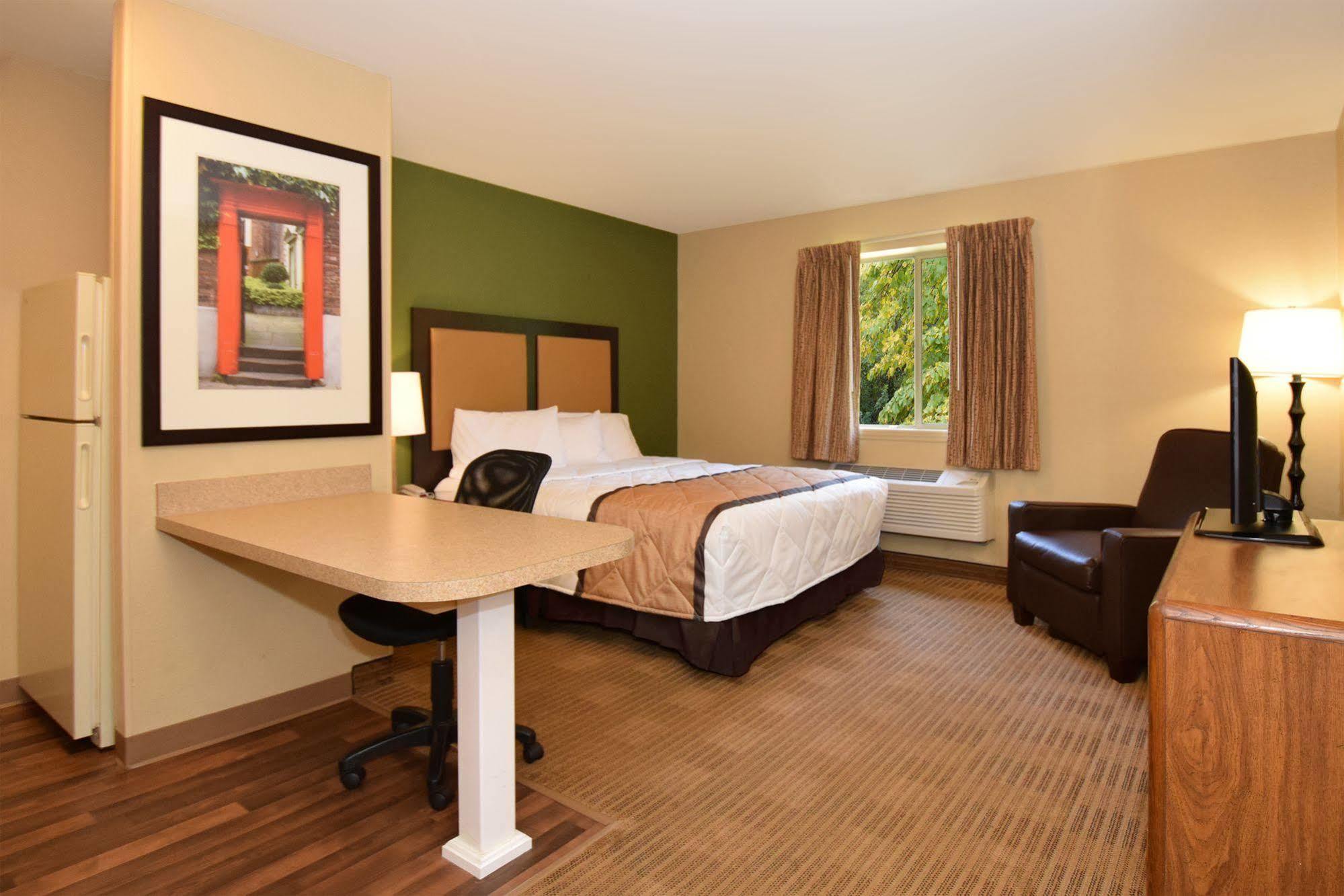 Extended Stay America Suites - Chicago - Lombard - Yorktown Center Eksteriør billede
